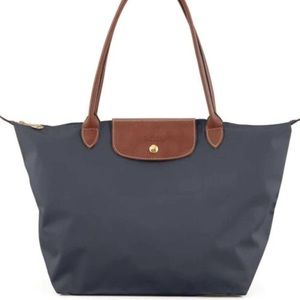 Gunmetal gray longchamp le pliage tote sz large.